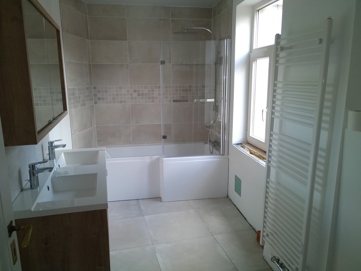 SB.sanitaire et chauffage. — Foto’s 4