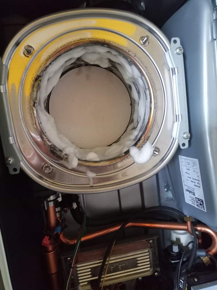 SB.sanitaire et chauffage. — Foto’s 10