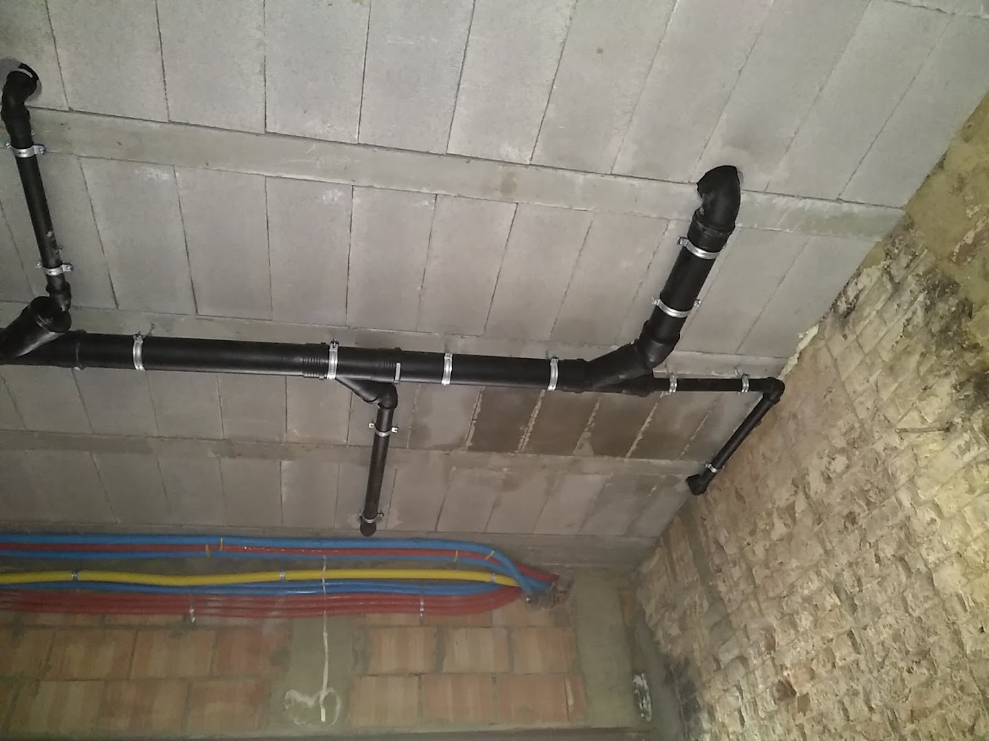 SB.sanitaire et chauffage. — Foto’s 13